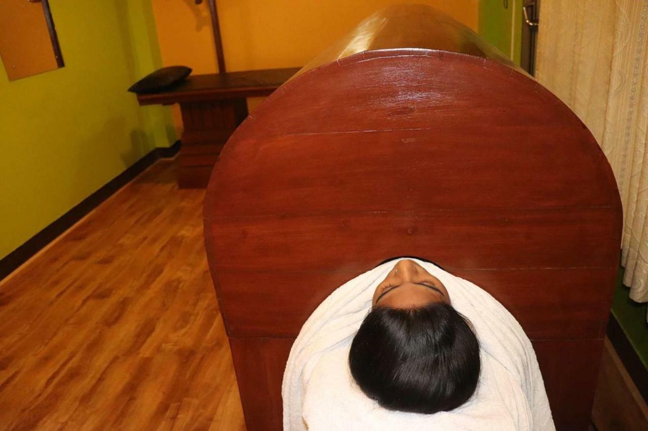 Nepal Ayurveda Home กาฐมาณฑุ ภายนอก รูปภาพ
